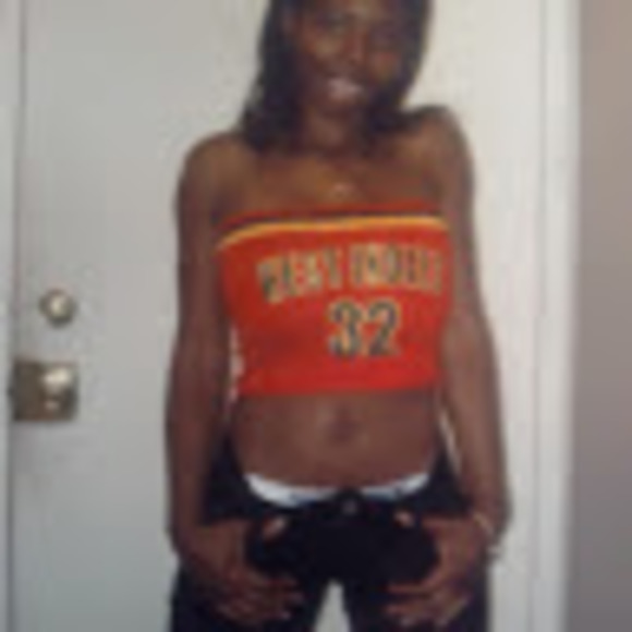 Meet your Posher, Ebony - Picture 1 of 1